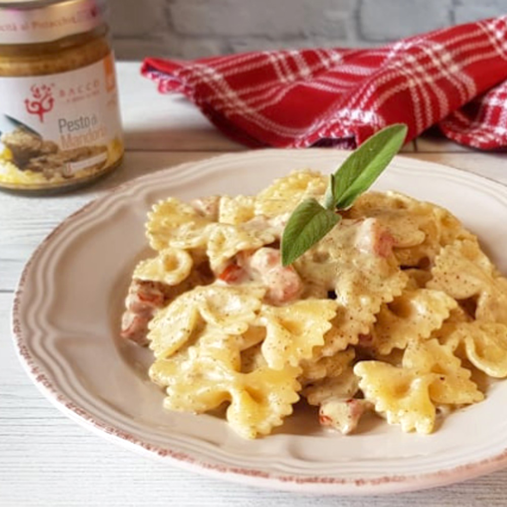 イタリアはシチリアのBACCO社のアーモンドペーストとパスタ
